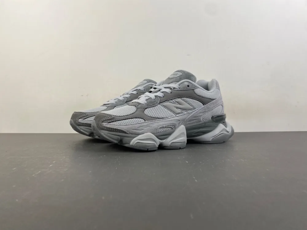 New Balance “Grey” — photo 1 of 17