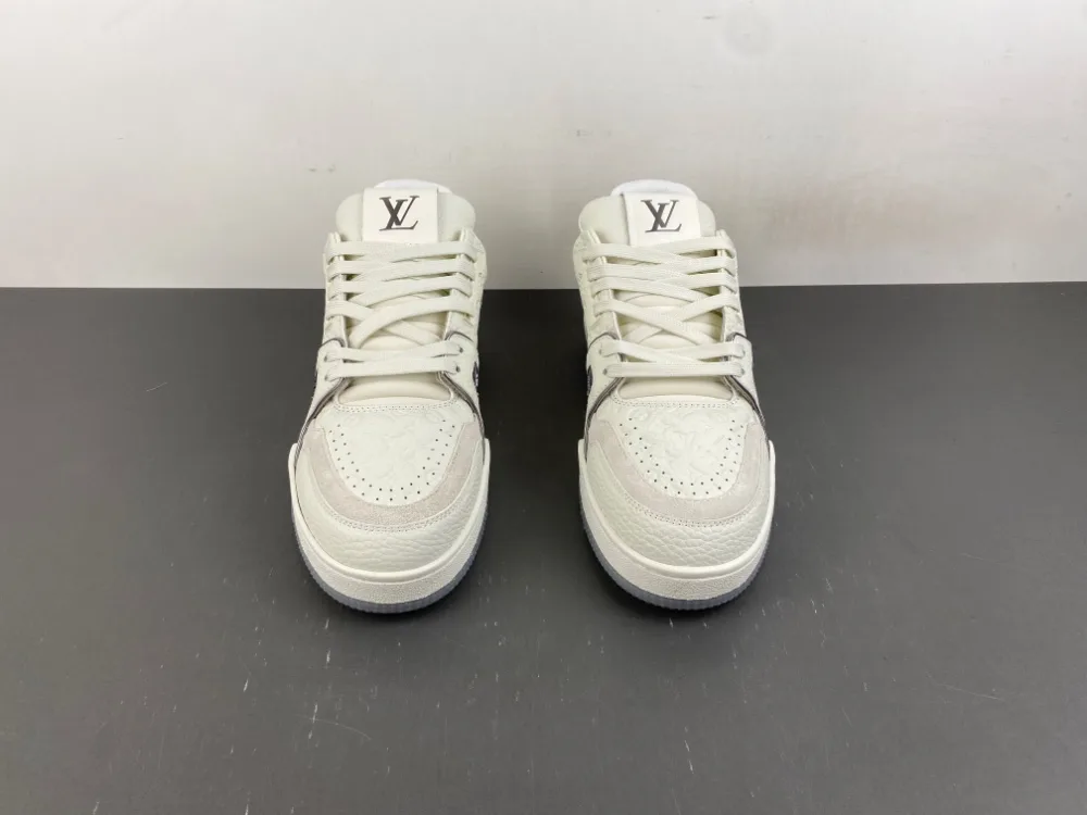 Louis Vuitton Trainer “Full White Purple Grey” — photo 2 of 17